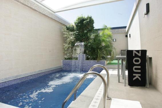 Zouk Hotel (Adults Only) Alcalá de Henares Exteriör bild