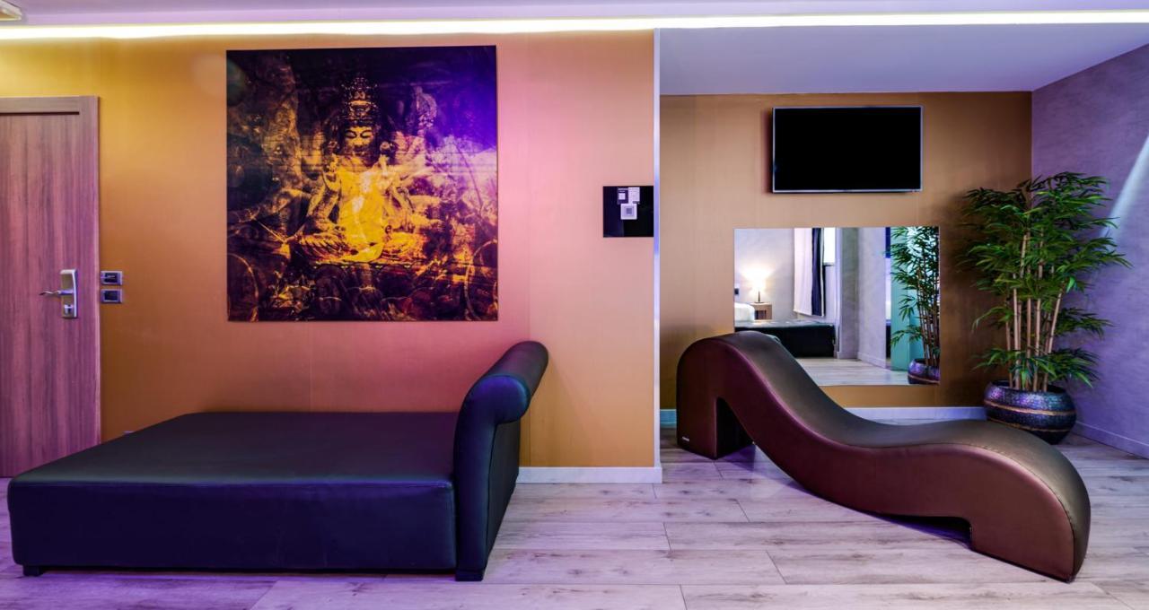 Zouk Hotel (Adults Only) Alcalá de Henares Exteriör bild